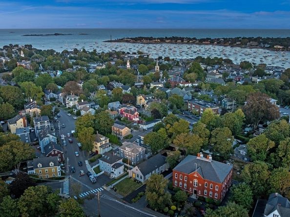 134 Elm Street 134, Marblehead MA 01945