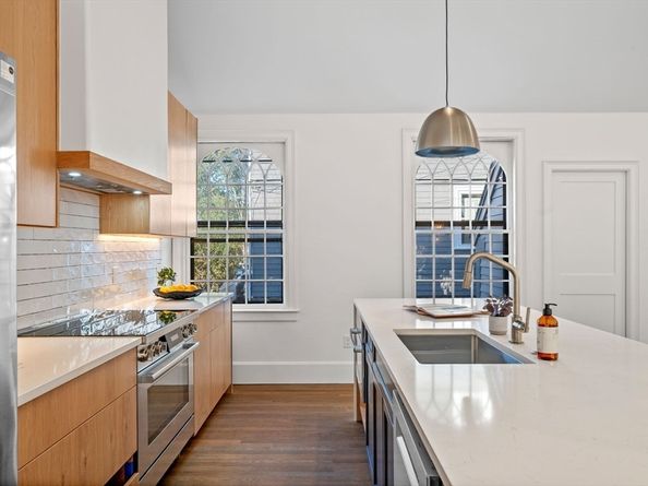 134 Elm Street 134, Marblehead MA 01945