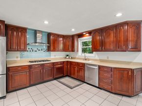 75 Westview, Lexington MA 02421