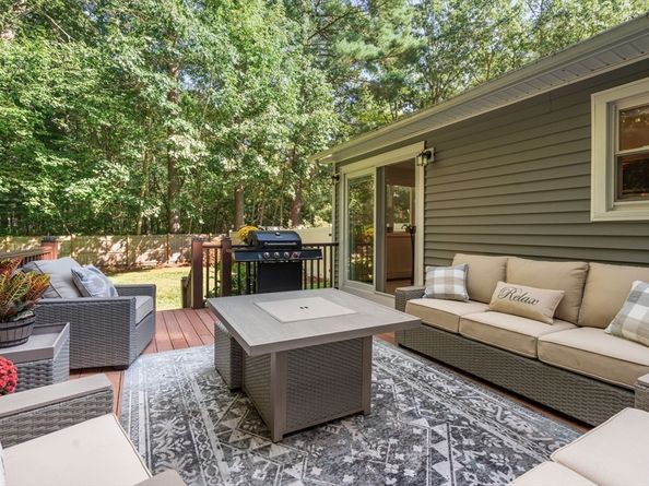 75 Westview, Lexington MA 02421