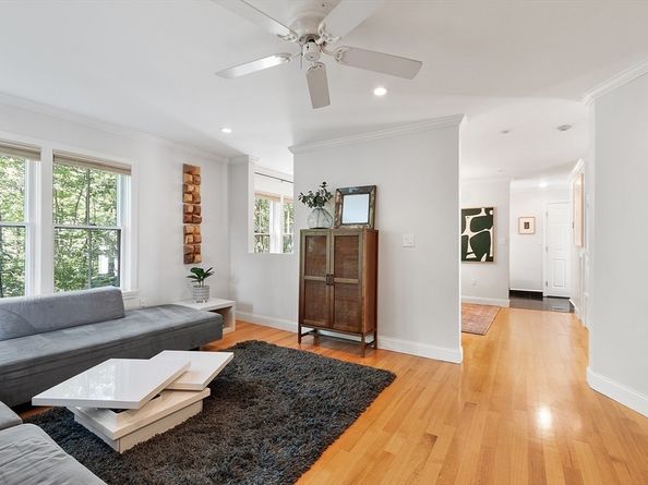 36 Indian Camp Lane D, Lincoln MA 01773