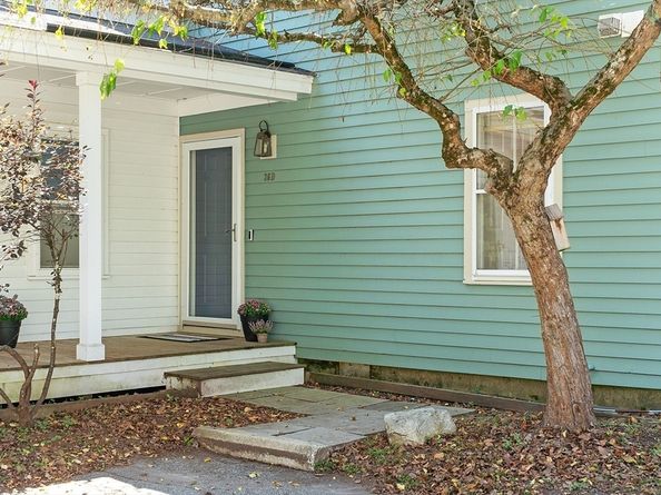 36 Indian Camp Lane D, Lincoln MA 01773
