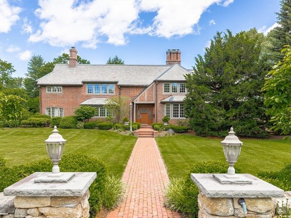 245 Woodward St, Newton MA 02468