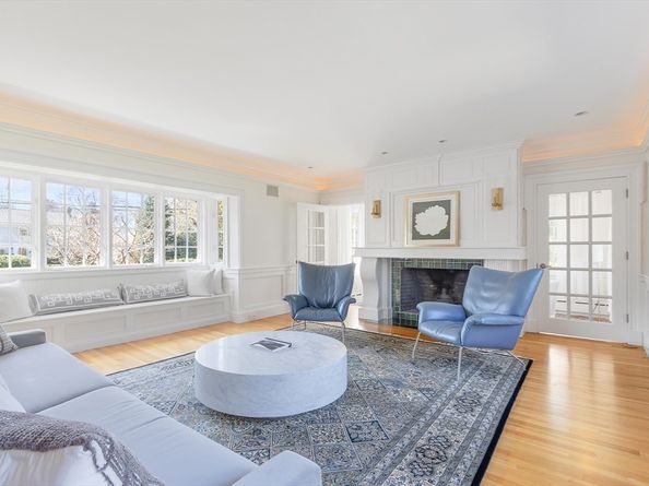 245 Woodward St, Newton MA 02468