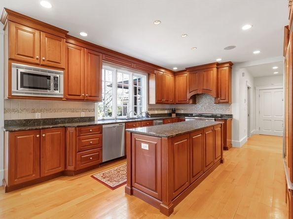 245 Woodward St, Newton MA 02468