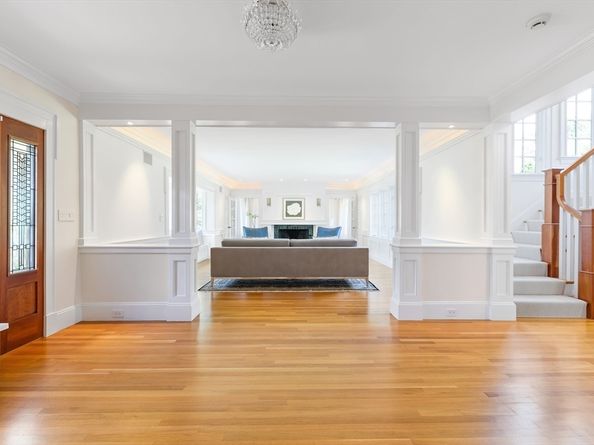 245 Woodward St, Newton MA 02468