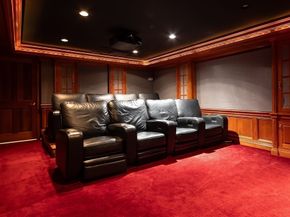 245 Woodward St, Newton MA 02468
