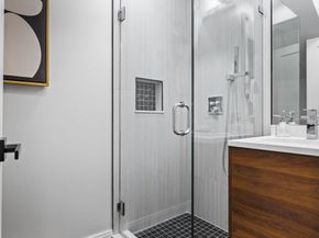 190 Salem 5, Boston MA 02113