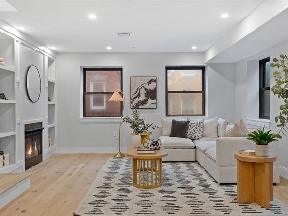 190 Salem 5, Boston MA 02113
