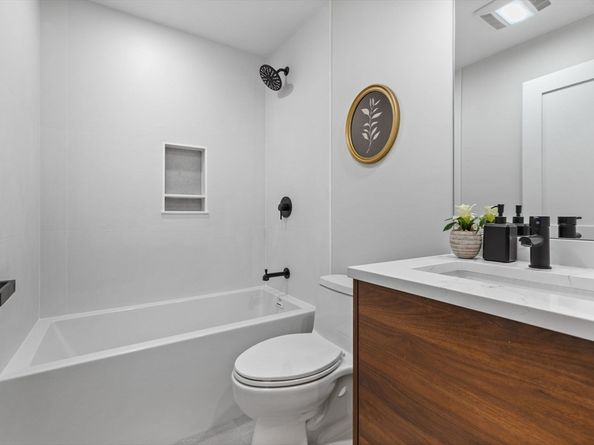 190 Salem 5, Boston MA 02113