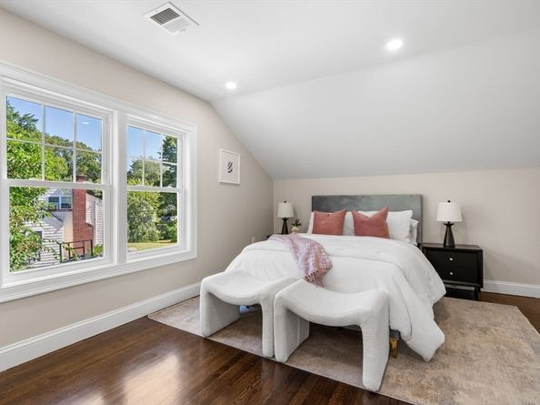 30 Hamilton Rd, Northborough MA 01532