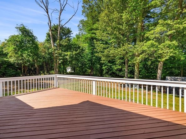 30 Hamilton Rd, Northborough MA 01532