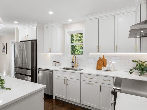 30 Hamilton Rd, Northborough MA 01532