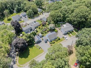 2 Otis St, Woburn MA 01801