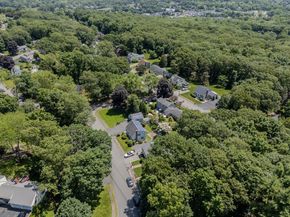 2 Otis St, Woburn MA 01801