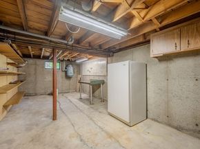 2 Otis St, Woburn MA 01801
