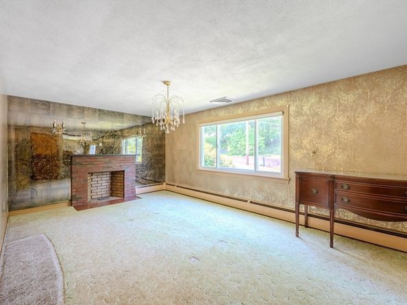 2 Otis St, Woburn MA 01801