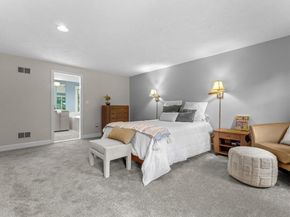 9 Pleasantview Ter, Framingham MA 01701
