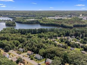 9 Pleasantview Ter, Framingham MA 01701