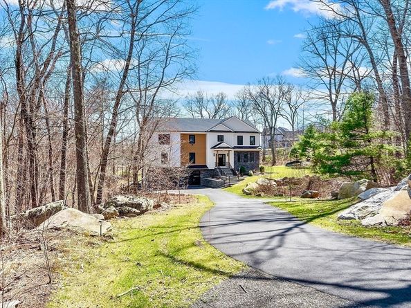 1 Whisper Way, Hopkinton MA 01748