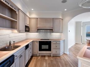 1001 Marina Dr 801, Quincy MA 02171