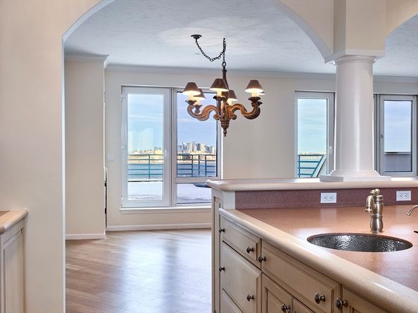 1001 Marina Dr 801, Quincy MA 02171