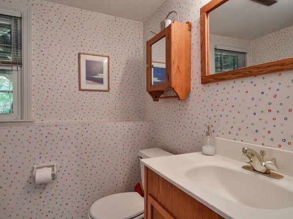 18 Lomas Drive, Framingham MA 01701