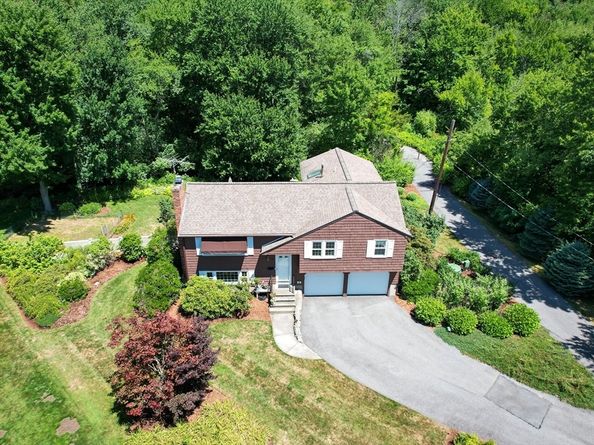 18 Lomas Drive, Framingham MA 01701