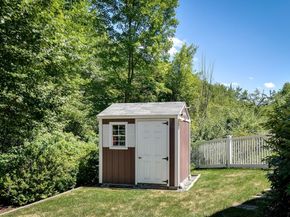 18 Lomas Drive, Framingham MA 01701