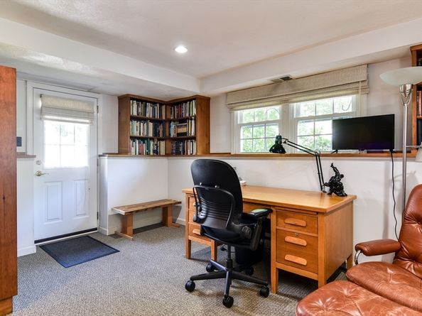 18 Lomas Drive, Framingham MA 01701