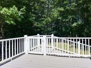 86 Drake Rd, Burlington MA 01803