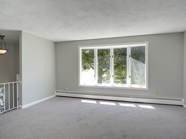 86 Drake Rd, Burlington MA 01803