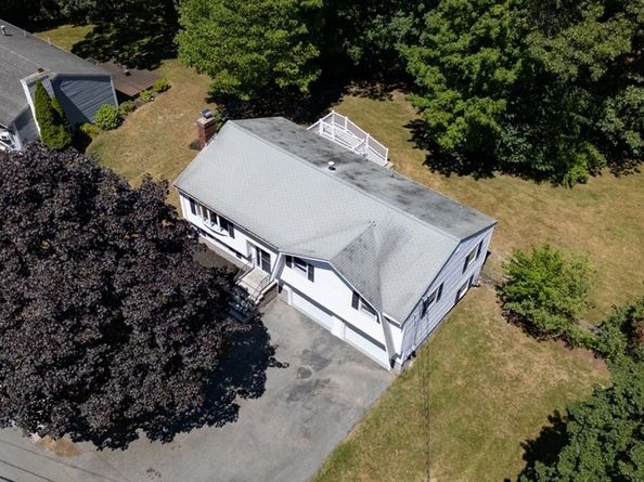 86 Drake Rd, Burlington MA 01803