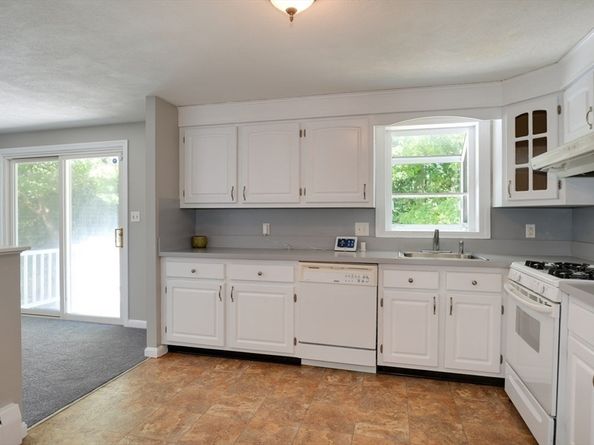 86 Drake Rd, Burlington MA 01803