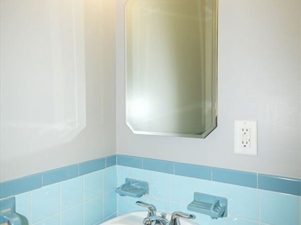 86 Drake Rd, Burlington MA 01803