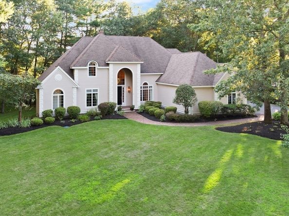 2 New Meadow Lane, Topsfield MA 01983