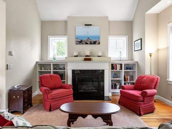 18 Inverness 18, Plymouth MA 02360