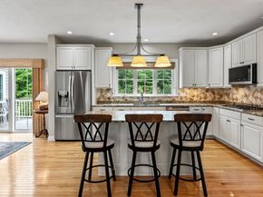 18 Inverness 18, Plymouth MA 02360