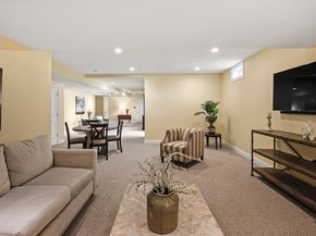 18 Inverness 18, Plymouth MA 02360