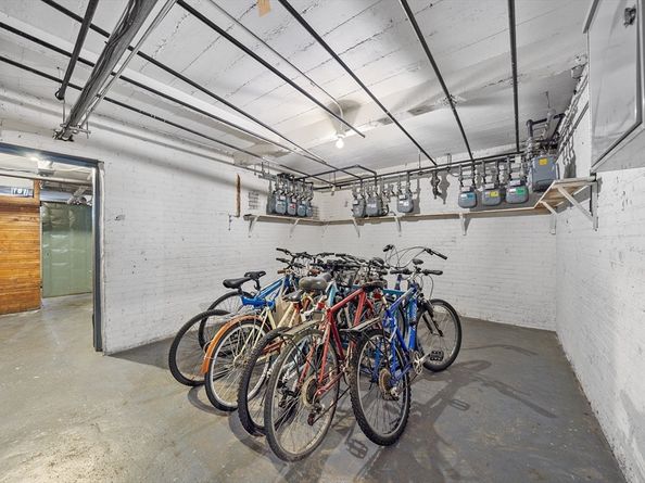 31 Concord Ave 10A, Cambridge MA 02138