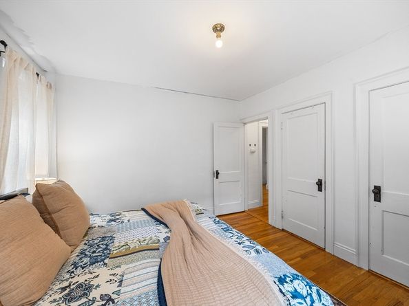 31 Concord Ave 10A, Cambridge MA 02138