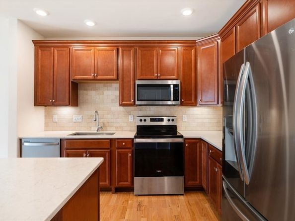 1102 Peters Farm Way 102, Westborough MA 01581