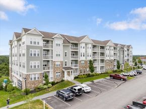 1102 Peters Farm Way 102, Westborough MA 01581