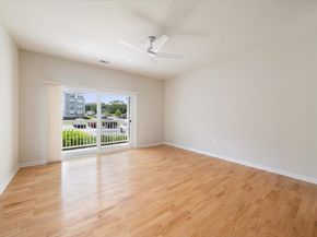 1102 Peters Farm Way 102, Westborough MA 01581