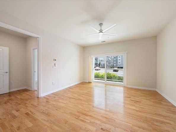 1102 Peters Farm Way 102, Westborough MA 01581