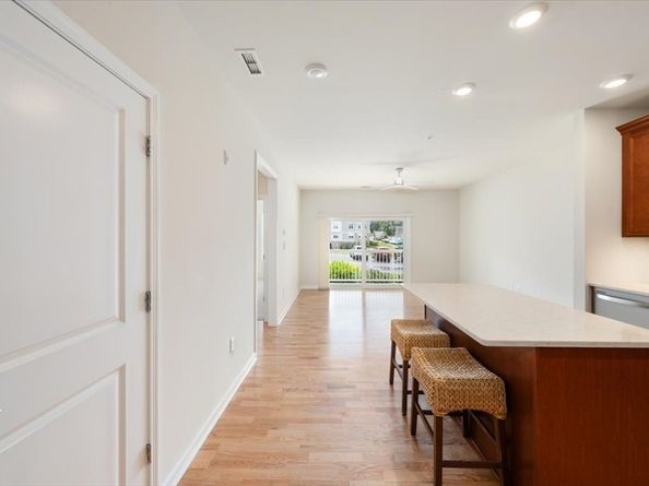 1102 Peters Farm Way 102, Westborough MA 01581