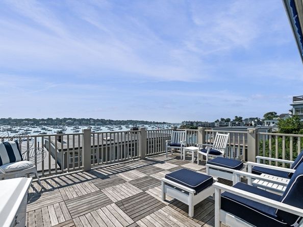 24 Lee St A3, Marblehead MA 01945