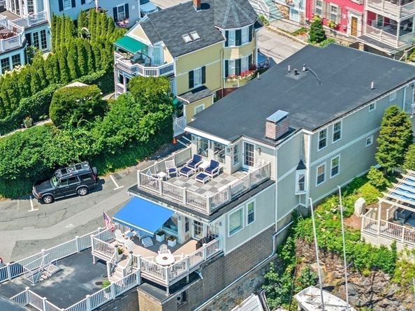 24 Lee St A3, Marblehead MA 01945