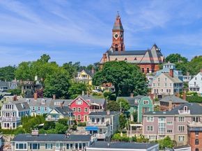 24 Lee St A3, Marblehead MA 01945