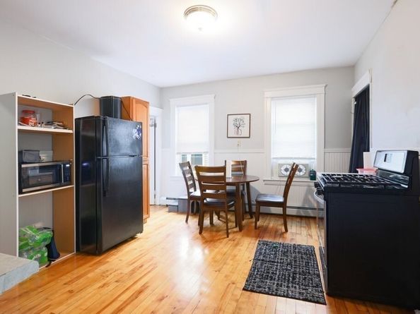 165 Ingleside Ave, Worcester MA 01604